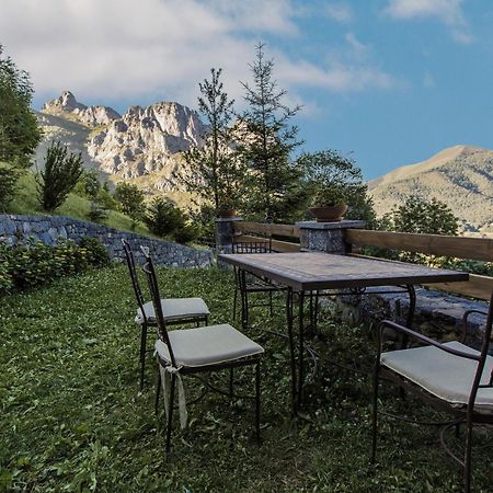 La Posada De Cucayo Dobres Ngoại thất bức ảnh