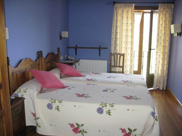 La Posada De Cucayo Dobres Ngoại thất bức ảnh