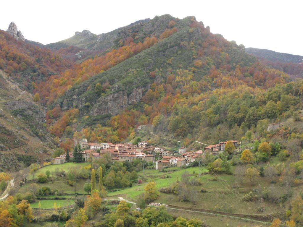 La Posada De Cucayo Dobres Ngoại thất bức ảnh